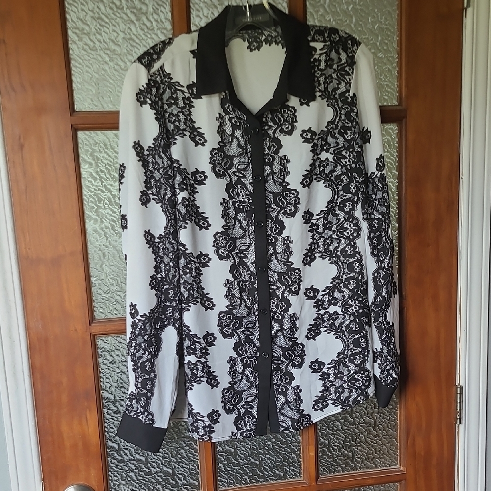 Suzy Shier Black and White Floral Lace Sheer Blouse Size M